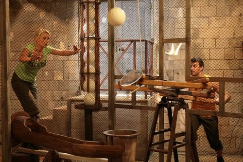 Elodie Gossuin et Bertrand Lacherie dans l'épreuve de la Cible