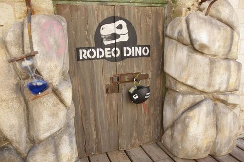 La porte du Rodéo Dino