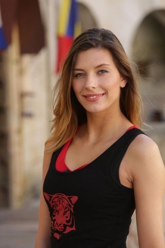 Passe-Muraille est amoureux de Camille Cerf depuis sa première venue en 2015