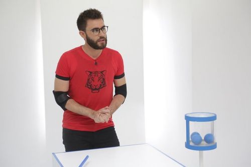 Cyprien va réaliser le défi de l'essuie glace