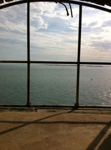 Vue d'une des guérites de la terrasse du fort