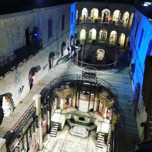 2h du matin sur #FortBoyard ... ça tourne toujours et c’est magique ????????????????