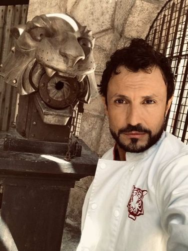 “Willyyyyyy: tête de tigre ???? !”
Aujourd’hui tournage des audiotels. Cet été je vous ferai gagner plein de cadeaux ???? 
Alors on dit merci qui ? ????????????