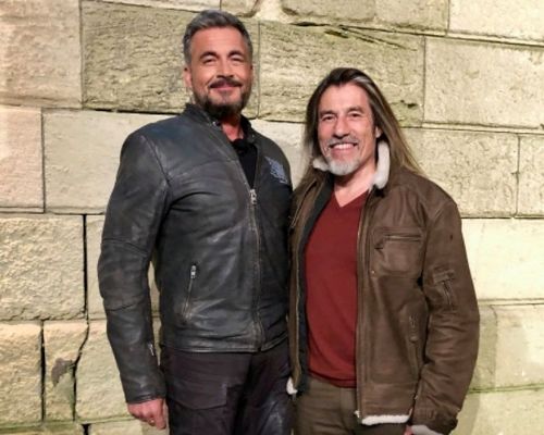 Serge AVRIL participe à sa 20ème saison de Fort Boyard ????
À l'occasion des 30 ans de l'émission, Serge Avril participera à sa 20ème saison dans Fort Boyard cet été avec son célèbre jeu du bonneteau.
Découvrez en exclu les images de Serge à Fort Boyard avec Passe Muraille, Passe Partout , Willy Rovelli , Olivier Minne !!!
N'hésitez pas à Aimer, Commenter et Partager cette nouvelle sur vos réseaux sociaux !!!