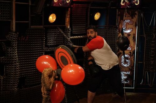 Mourad Ameur dans un nouveau défi de la Cage.