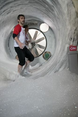 Sébastien Roch et Elsa Esnoult dans la Laverie