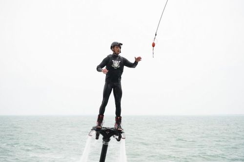 Romain Grosjean sur le Flyboard