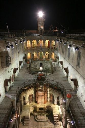 Le fort aux couleurs d\'Halloween