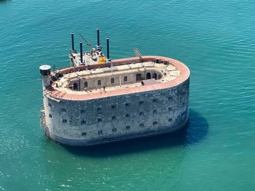 Vue du fort par hélicoptère