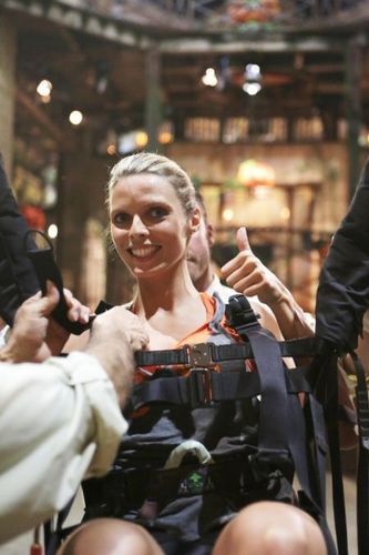 Sylvie Tellier à la sortie de la Catapulte
