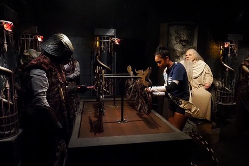 Clémence Botino dans le duel des Dragons