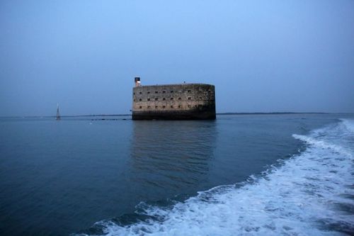 Le fort au crépuscule