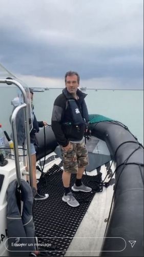 Direction le fort en Zodiaque pour Bruno Guillon
