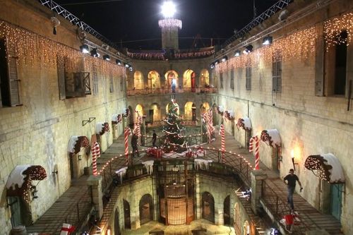 Le fort décoré pour les fêtes de fin d\'année