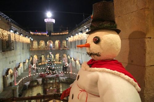 Le fort décoré pour les fêtes de fin d\'année