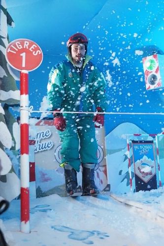 Tom Villa dans le Ski