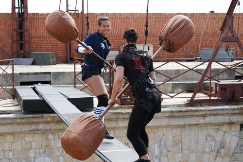 Vaimalama Chaves face à Lady Boo dans le duel des Cotons-Tiges Aériens