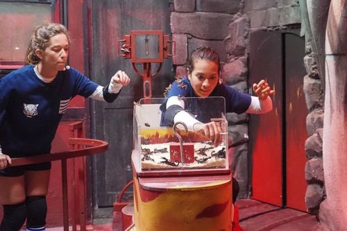 Vaimalama Chaves dans l'aventure du Train Fantôme