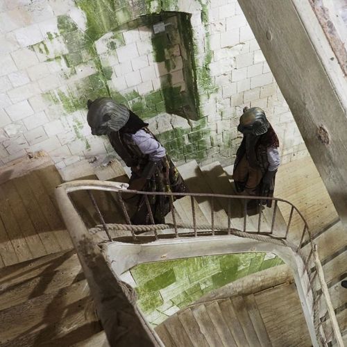 Les Maîtres dans l'escalier Grand Sud