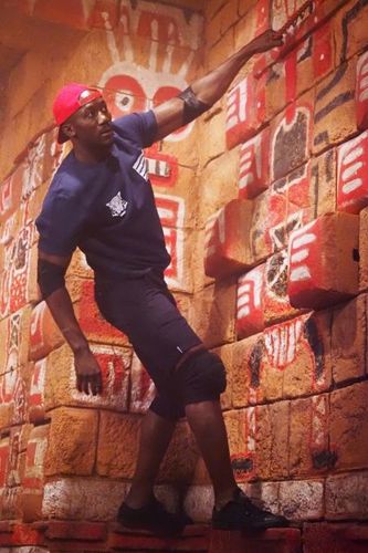 Moussa Niangane dans le Temple Maudit