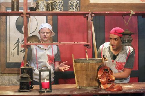 Moment de doute dans l\'épreuve des Baguettes pour les Lascars Gays