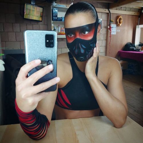 Lady Boo en loge maquillage