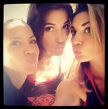With my girls @noemieLenoirOff @lauriecholewa #FortBoyard