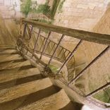 Vue sur un escalier du fort