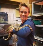 Cyril Féraud dans l'animalerie